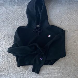 Cropped champion hoodie